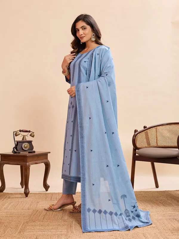 Sky_Blue_Embroidered_Cotton_Kurta_Pant_Set_With_Bird_Motif_Dupatta