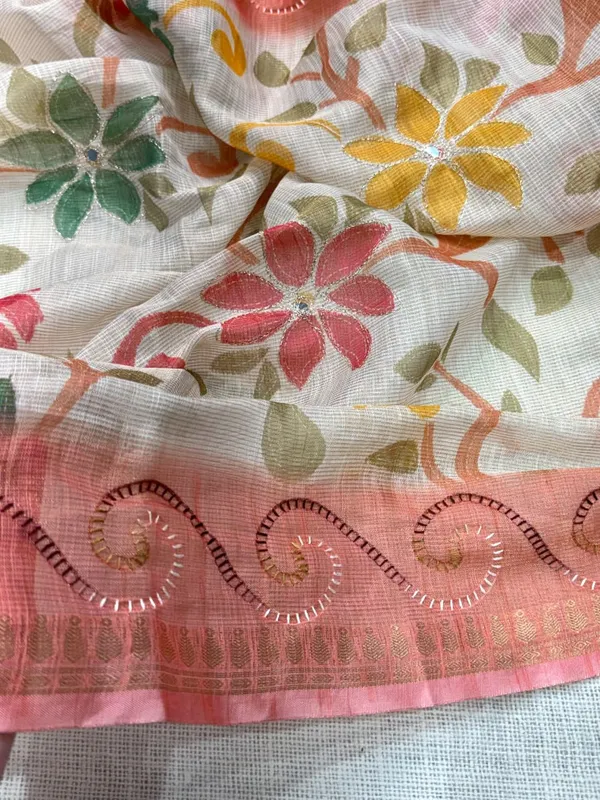 Designer_Print_In_Saree_With_Contrast_Printed_Blouse_Baby_Pink