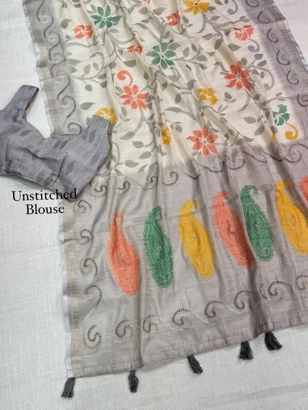 Designer_Print_In_Saree_With_Contrast_Printed_Blouse_Baby_Pink