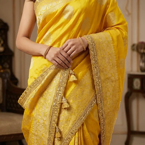 Russian_Cotton_Silk_Weaving_Saree_Jari_Elegant_Weaving_Rich_Pallu_With_Embroidery_Work_Border_Yellow_Red