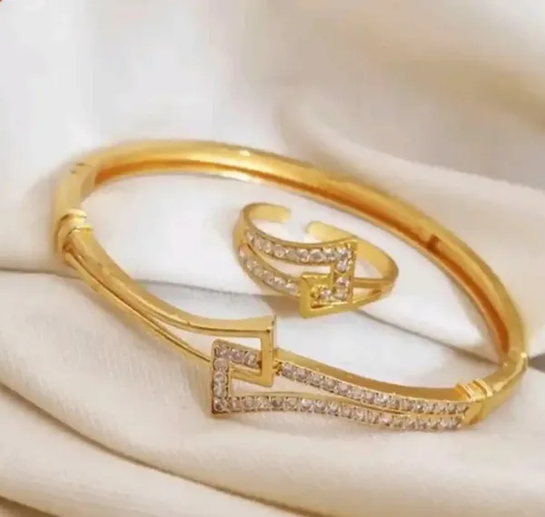 Gold-Plated_Cz_Stone_Bangle_And_Ring_Jewelry_Set