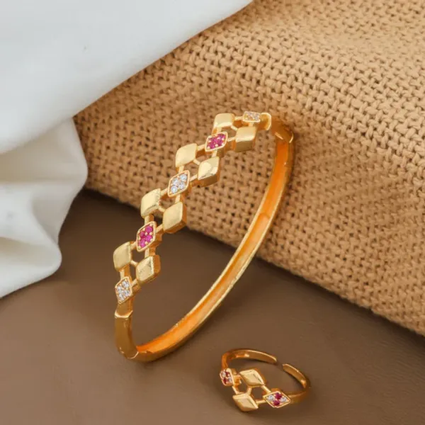 DESIGNER_BRACELET_WITH_RING