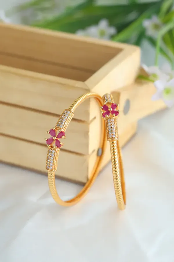 Gold-Plated_Floral_Pink_Stone_Bracelet_Set