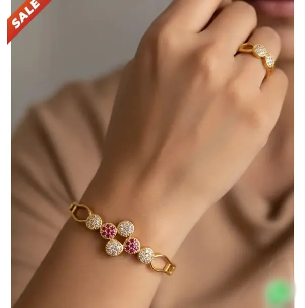 Elegant_Floral_Crystal_Bracelet_With_Matching_Butterfly_Ring_-_Gold_Plated_Jewelry_Set