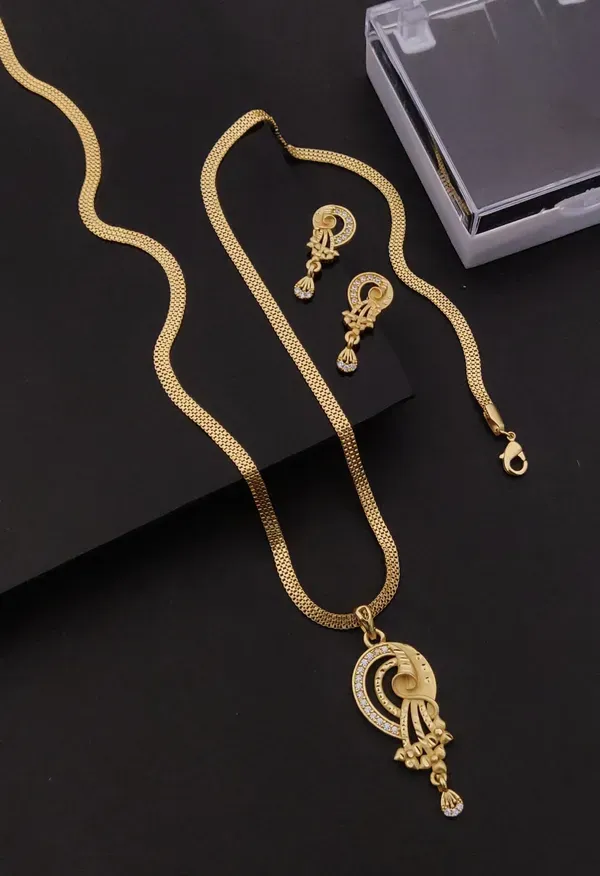 Stylish_Design_Pendal_Set_with_Chain_