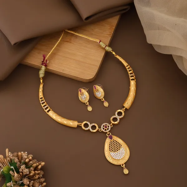 Elegant_Gold-Plated_Ruby_Studded_Necklace_Set_With_Matching_Earrings