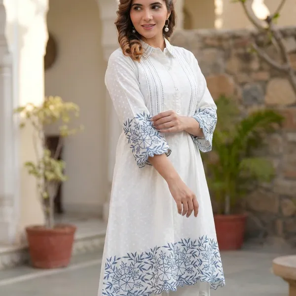 White_Embroidered_Kurta_Set_With_Floral_Design
