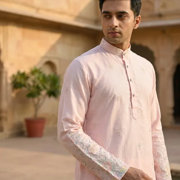 Men_Embroidered_Kurta_Set_Light_Pink