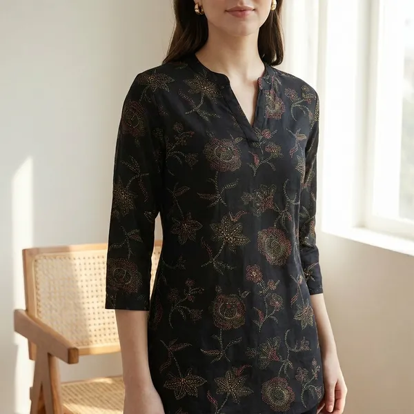 Women_Black_Floral_Embroidered_Tunic_Top