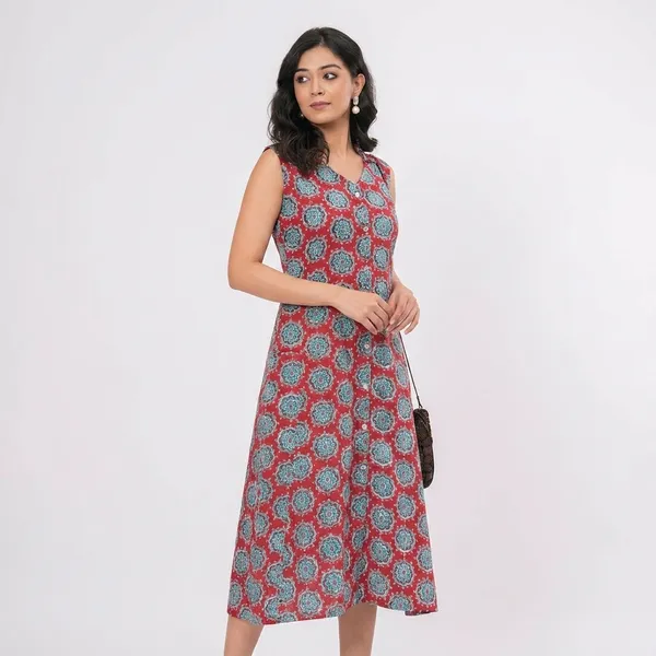 Women_Red_And_Blue_Floral_Print_Sleeveless_Midi_Dress