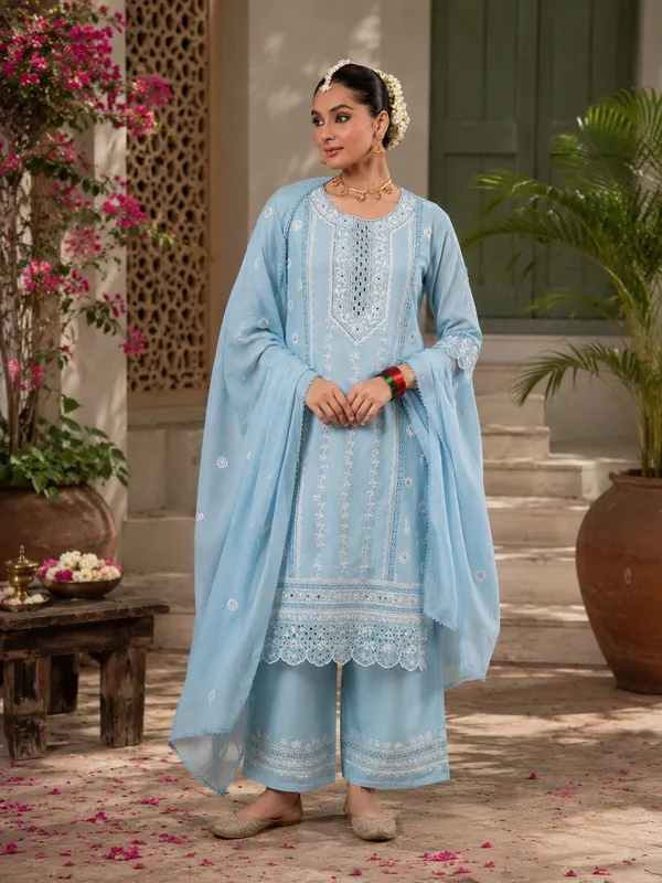 Sky_Mist_Embroidered_Suit_Set