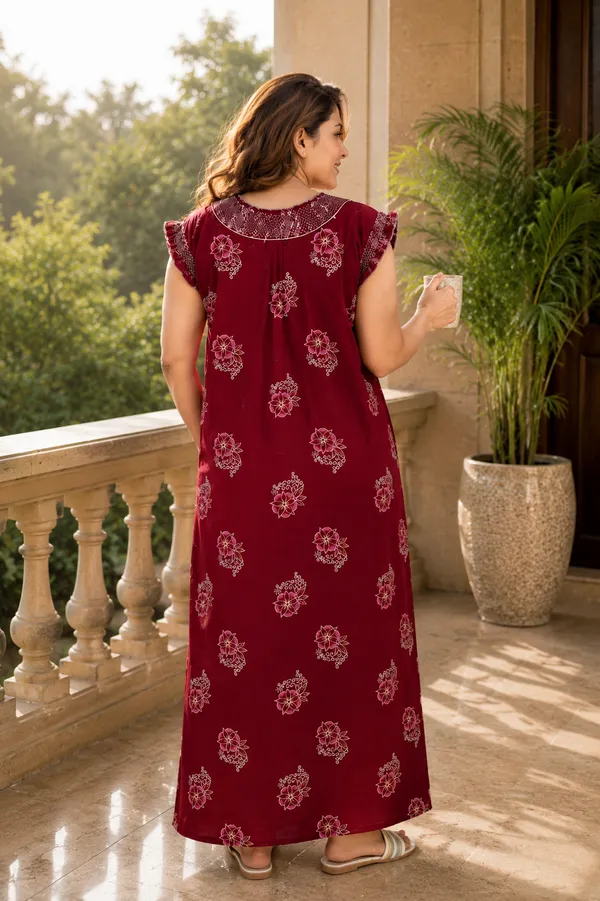 D_Vastra_Maroon_Gauging_Stylish_Cotton_Nighty_For_Women