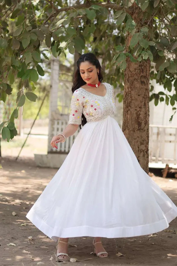 Red_And_White_Festive_Elegance_Ready_To_Wear_Long_Gown
