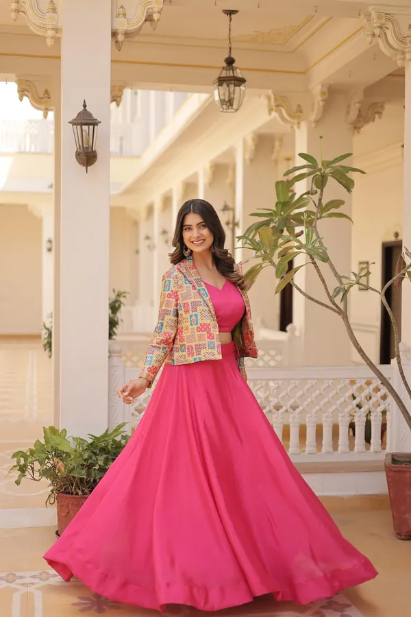 Multicolor_Perfect_Ethnic_Wear_Readymade_Lehenga_Choli_With_Koti