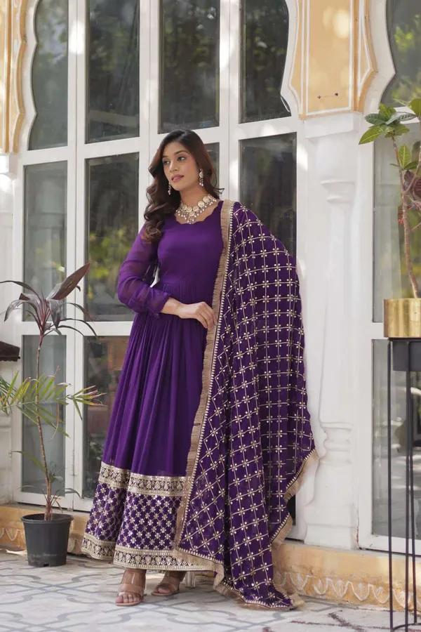 Purple_Aesthetic_Festive_Outfit_Trendy_Long_Gown_With_Dupatta_For_Women