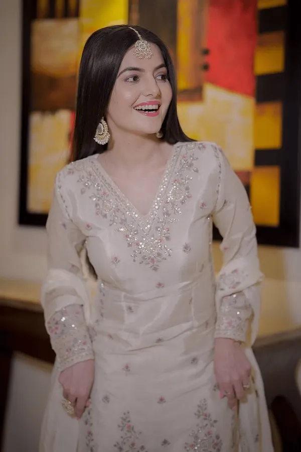 White_Draped_In_Tradition_Kurti_Palazzo_With_Dupatta