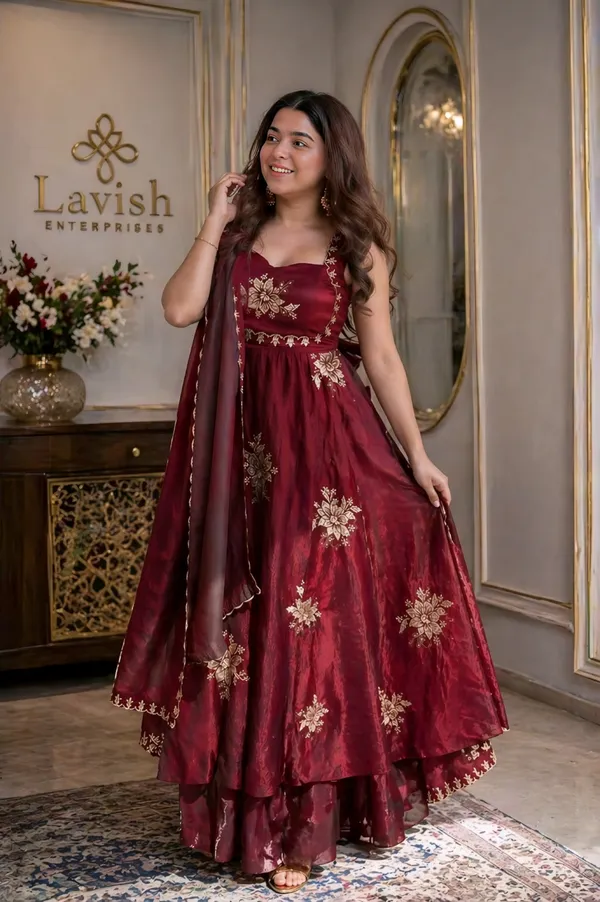 Maroon_stunning_maroon_Anarkali_crafted_in_luxurious_Fandy_Silk