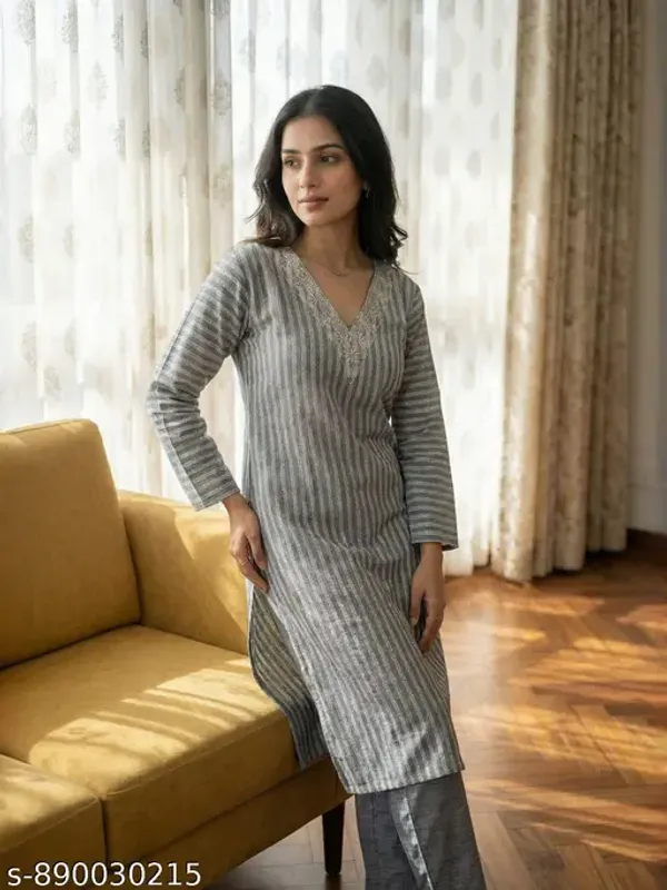 Grey_Cotton_Fabric_Minimal_Striped_Print_Casual_Kurta_Set_For_Women
