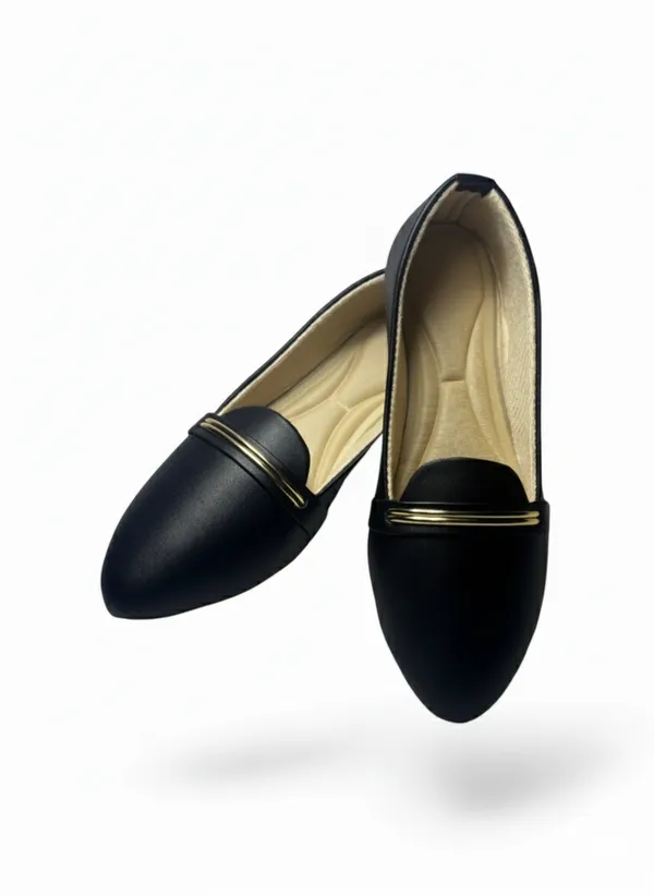 Black_Loafers_With_Trim_For_Women