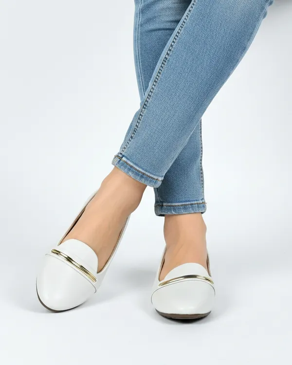 White_Pointed_Toe_Ballet_Flats_With_Metal_Bar_Detail_For_Women
