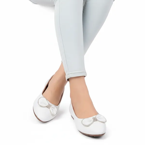 White_Ballet_Flats_With_Crystal_Bow_Detail_For_Women