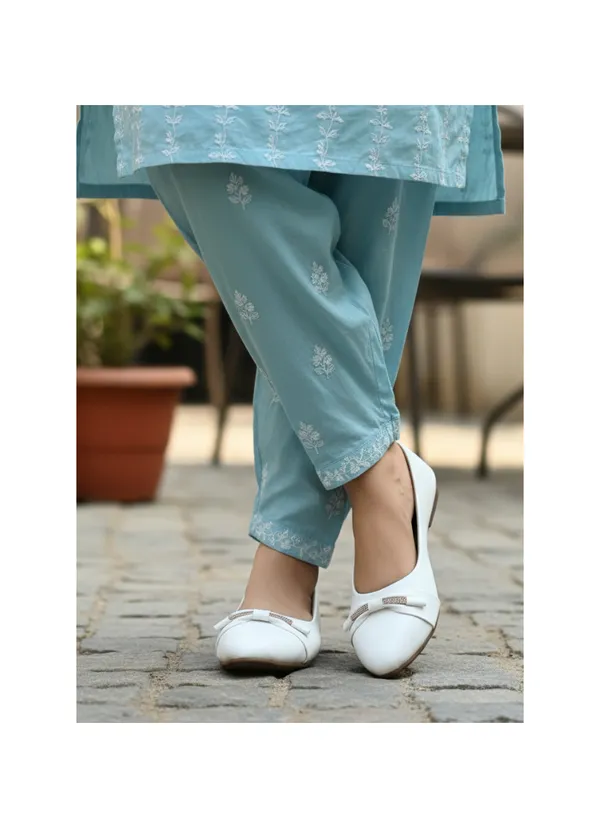 White_Ballerina_Flats_With_Embellished_Bow_Detail_For_Women