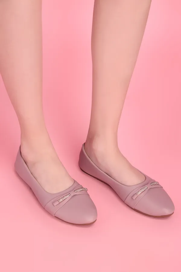Pink_Pointed_Toe_Ballet_Flats_With_Metal_Bar_Detail_For_Women