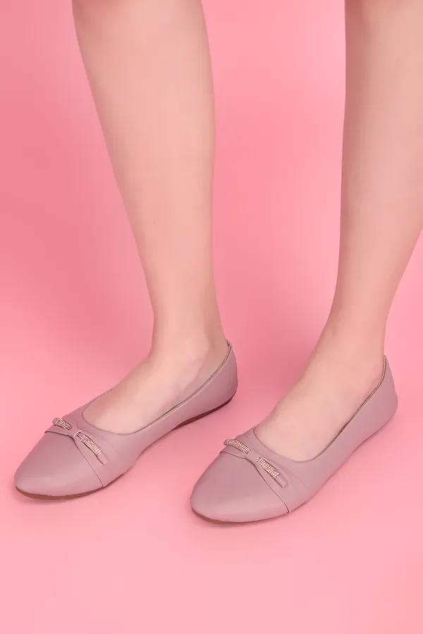 Pink_Pointed_Toe_Ballet_Flats_With_Metal_Bar_Detail_For_Women