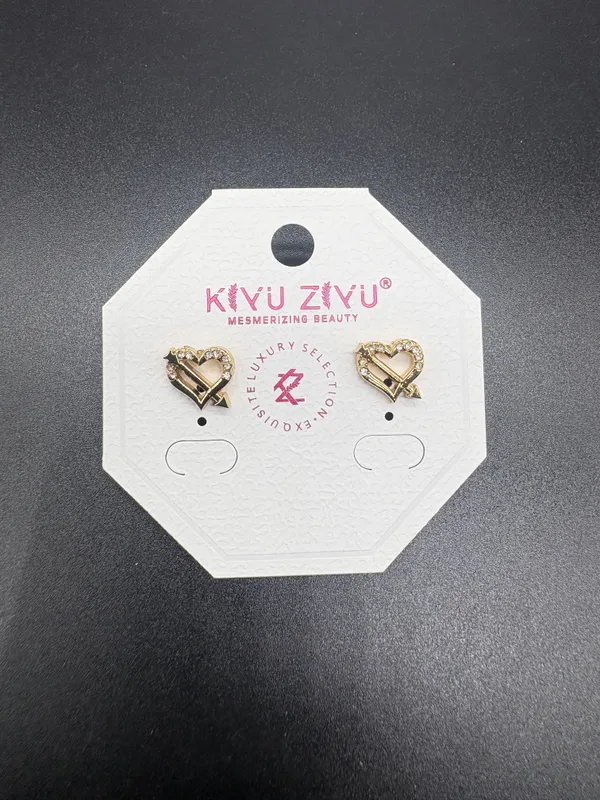 Gold_Alloy_Textured_Heart_Stud_Earrings_For_Women