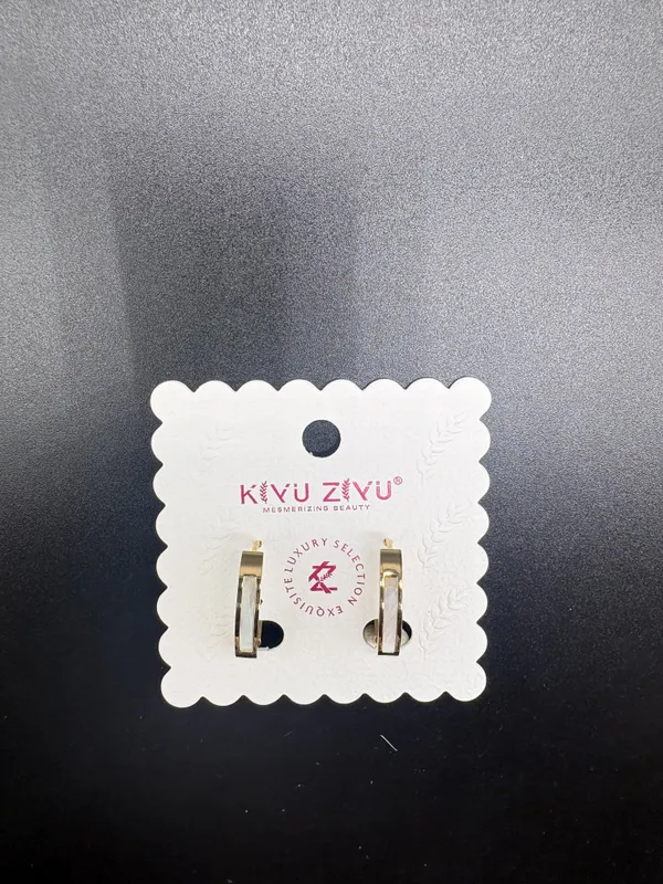 Gold_Alloy_Rectangular_Hoop_Earrings_For_Women