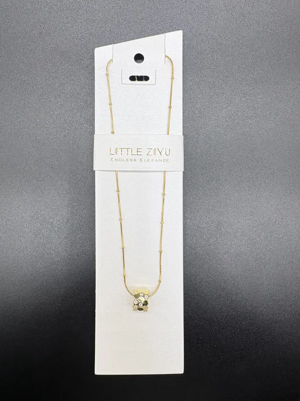Gold_Alloy_Sparkling_Pendant_Necklace_For_Women
