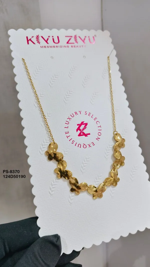 Gold_Tone_Alloy_Hammered_Floral_Collar_Necklace_For_Women