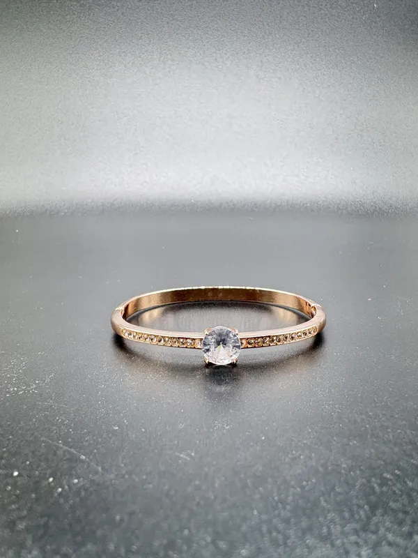 Rose_Gold_Alloy_Solitaire_Pave_Band_Ring_For_Women