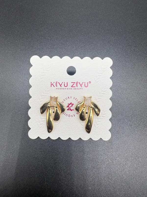 Gold_Alloy_Banana_Shaped_Stud_Earrings_For_Women