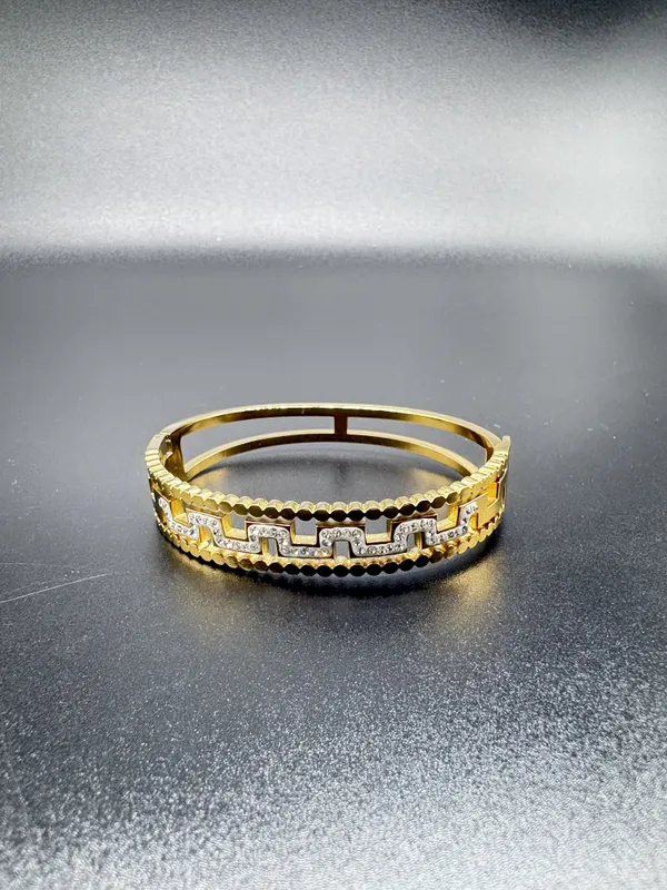Gold_Alloy_Multi_Layer_Greek_Key_Design_Ring_For_Women