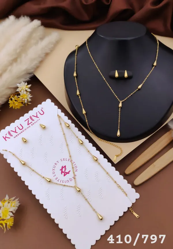 Gold_Tone_Alloy_Teardrop_Necklace_And_Earring_Set_For_Women