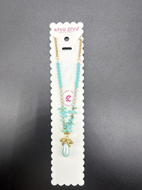 Gold_Alloy_Turquoise_Beaded_Teardrop_Pendant_Necklace_For_Women