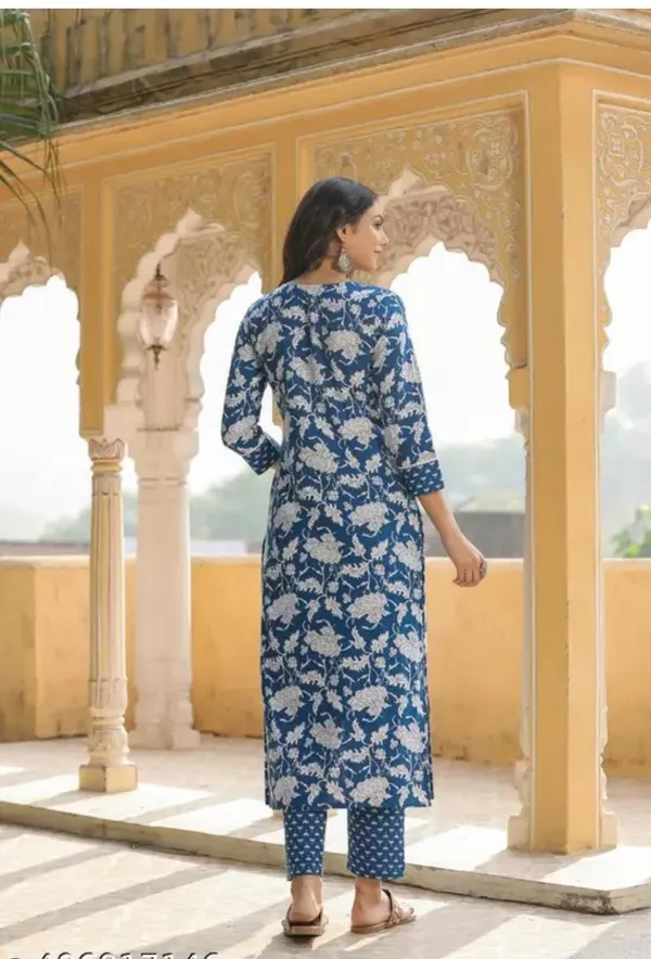 Blue_Cotton_Kurti_For_Women