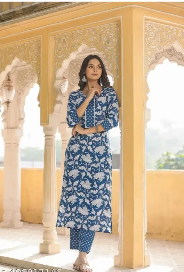 Blue_Cotton_Kurti_For_Women