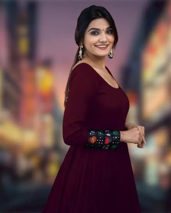 Maroon_Cotton_Gown_For_Women