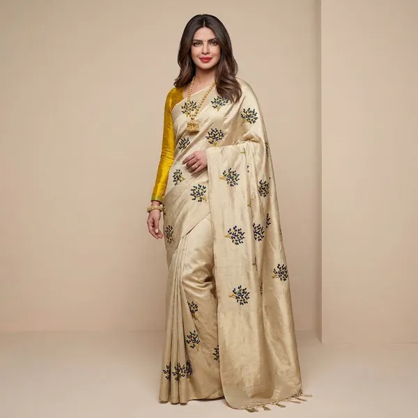 Off_White_Lycra_Blend_Saree_For_Women