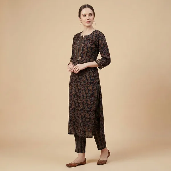 Brown_Cotton_Kurti_Set_For_Women
