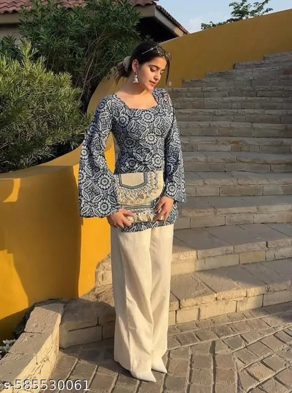Blue_Cotton_Kurti_For_Women