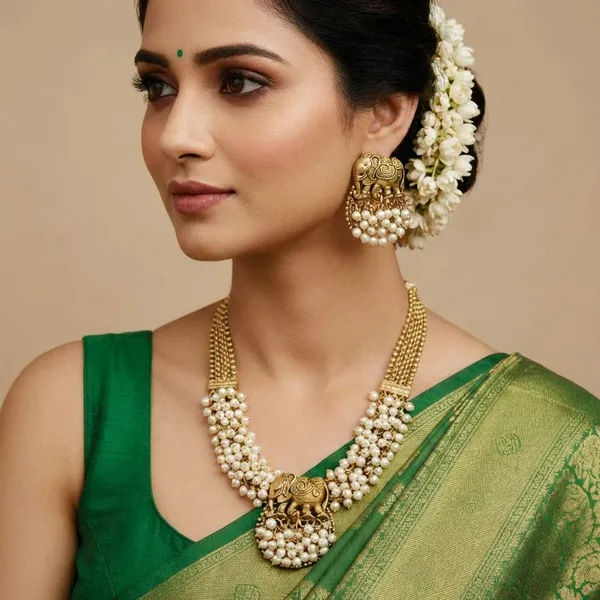 Copper_Base_With_Gold_Plated_Anvita_Short_Moti_Necklace