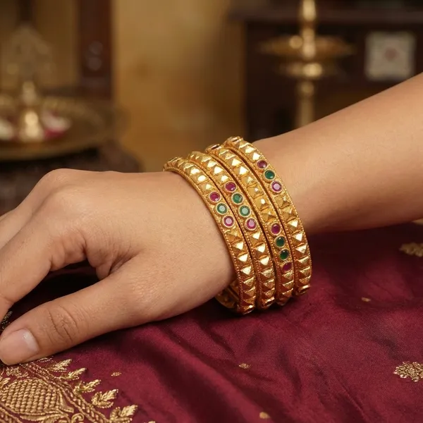 Copper_Base_With_Gold_Plated_Ashthdhara_Atique_Bangles