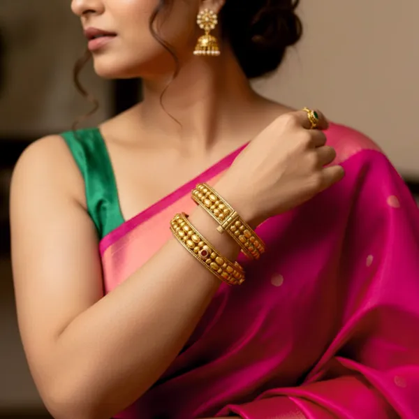 Copper_Base_With_Gold_Plated_Bormal_Devmohini_Bangles