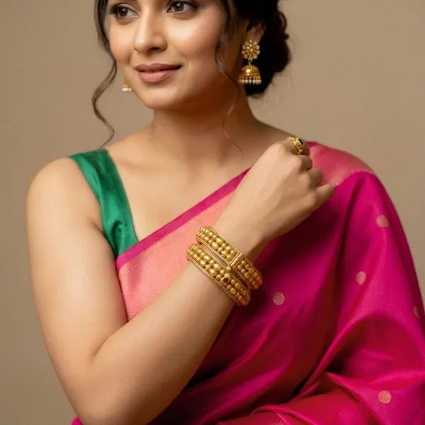 Copper_Base_With_Gold_Plated_Bormal_Devmohini_Bangles