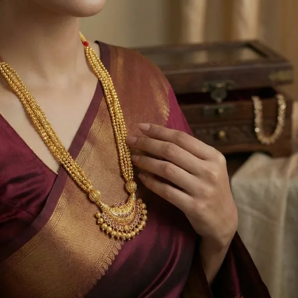 Copper_Base_With_Gold_Plated_Chandrika_Kolhapuri_Thushi
