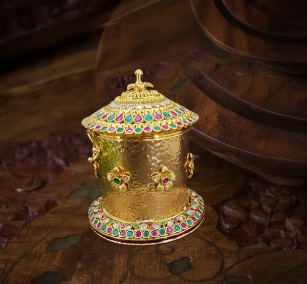 Copper_Base_With_Gold_Plated_Antique_Haldi_Kumkum_Karande