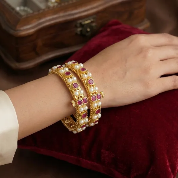 Copper_Base_With_Gold_Plated_Gulabi_Moti_Kada